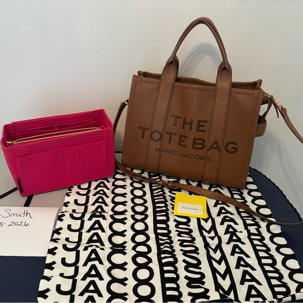 Marc Jacobs Brown Pebbled Leather Tote with Pink Felt Organizer